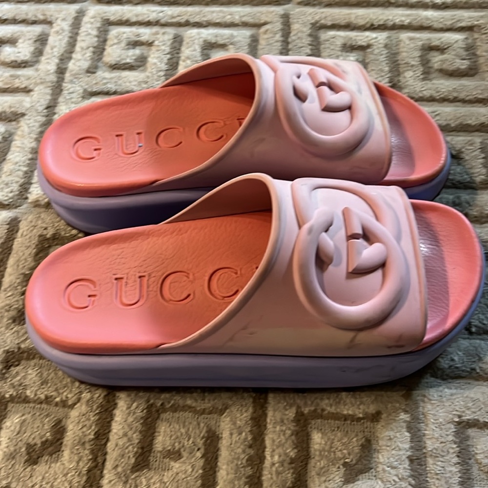Gucci 🩴 flip flops - Picture 3 of 7